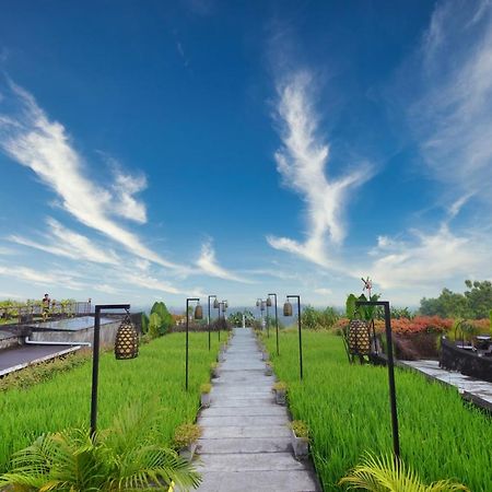 Abhayagiri - Sumberwatu Heritage Resort Randugunting Exterior photo
