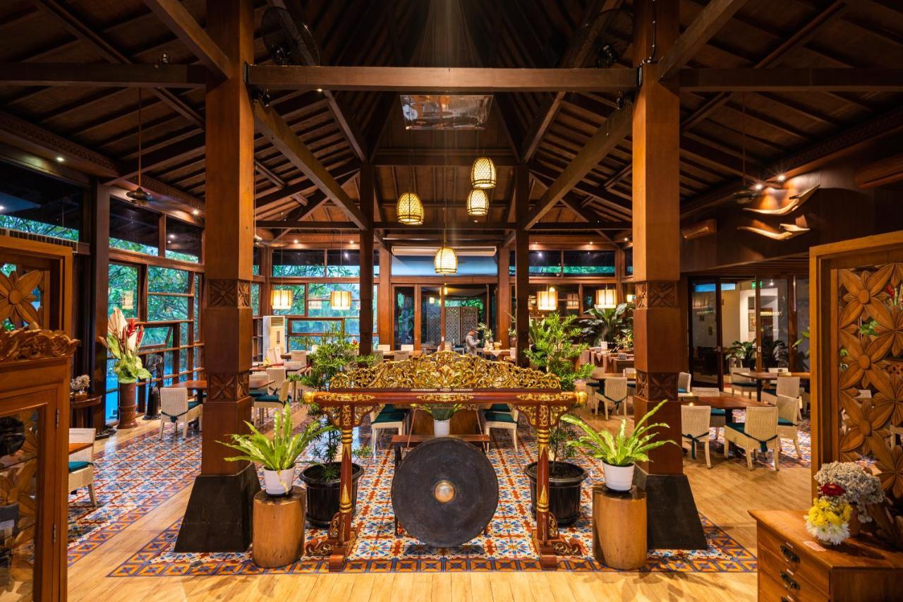 Abhayagiri - Sumberwatu Heritage Resort Randugunting Exterior photo