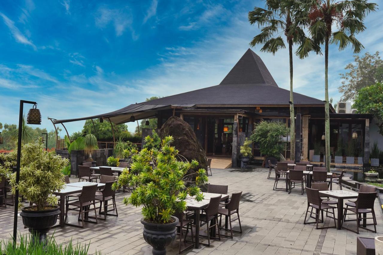 Abhayagiri - Sumberwatu Heritage Resort Randugunting Exterior photo