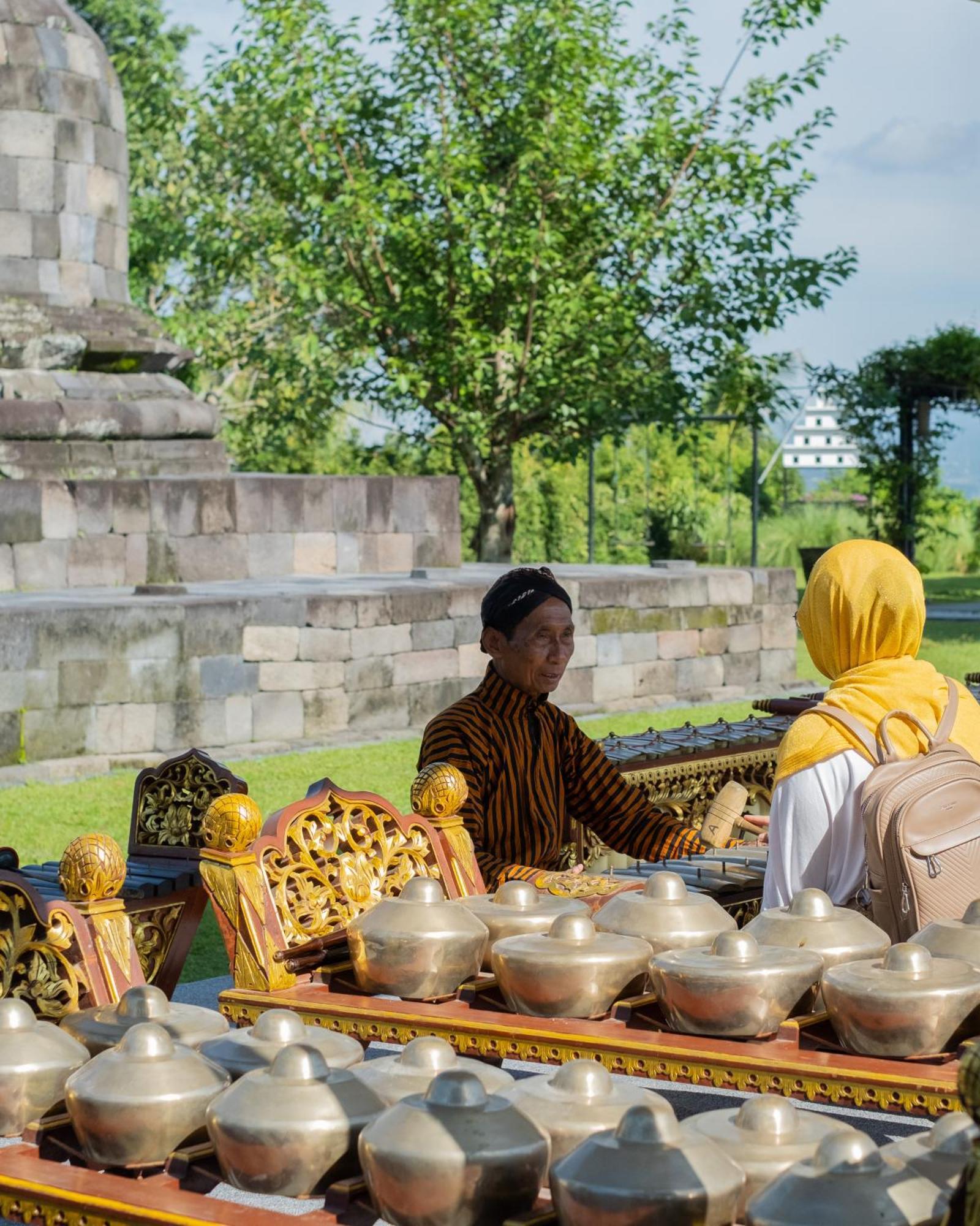 Abhayagiri - Sumberwatu Heritage Resort Randugunting Exterior photo